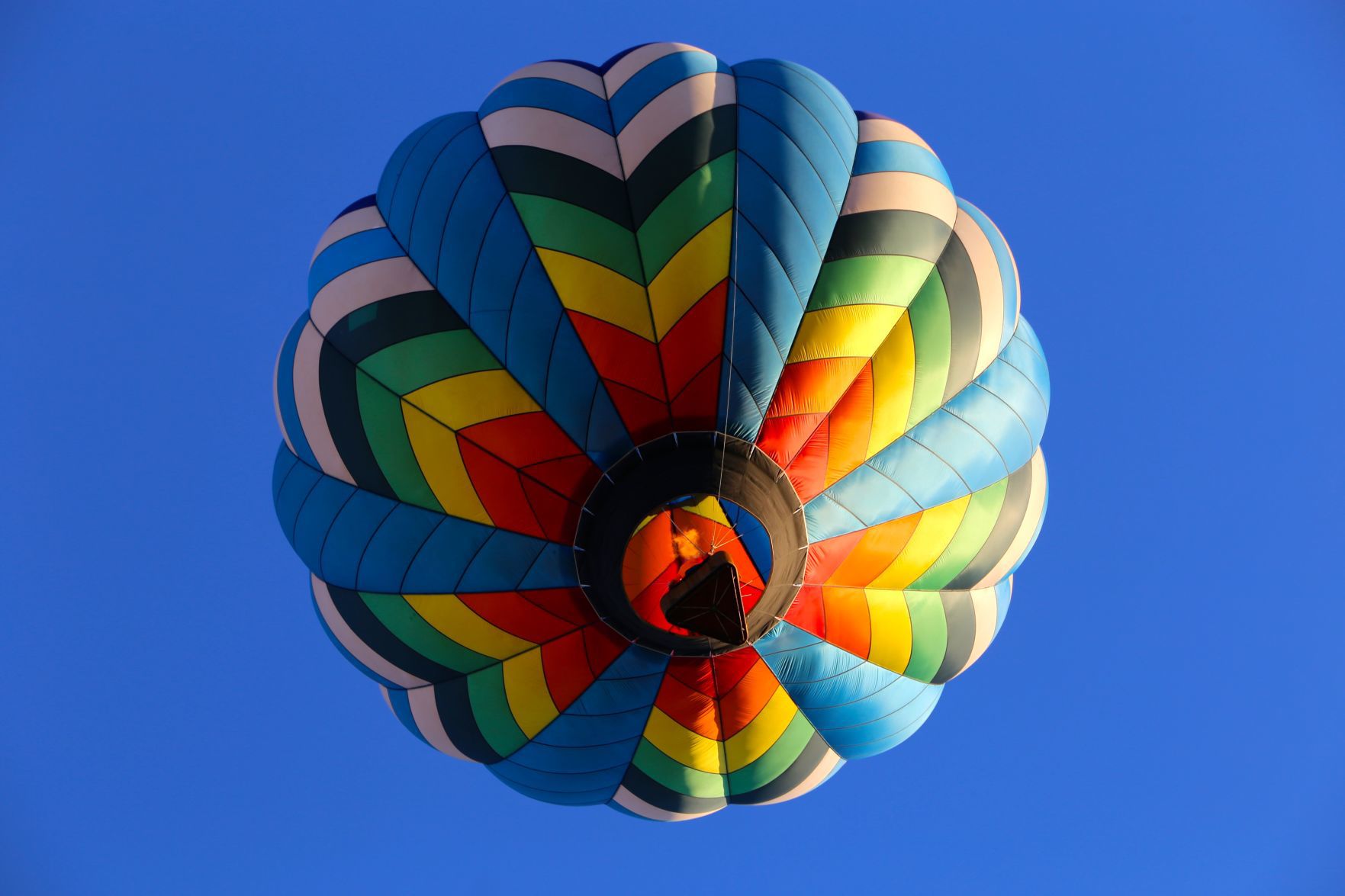 Adirondack Balloon Festival, Saturday night